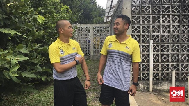 Prestasi sepak bola Indonesia tak istimewa, tetapi banyak orang dari berbagai latar belakang berebut tampil sebagai pengurus PSSI.