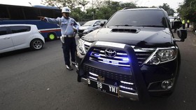 Dasar Hukum Mobil dan Motor Pribadi Tak Boleh Pakai Strobo dan Sirene