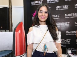 Gilang Dirga Kepo, Gracia Indri Benar Kecantol Bule?