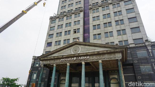 Dulunya Gedung Mewah, Tapi Kini Lebih Dikenal sebagai Tempat Angker di Jakarta