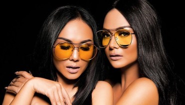 img-title Unggah Foto Bersama Yuni Shara, Krisdayanti Kok Disebut Netizen Lebih Tua?