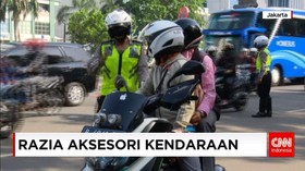 Razia Aksesori Kendaraan Pribadi di Jakarta