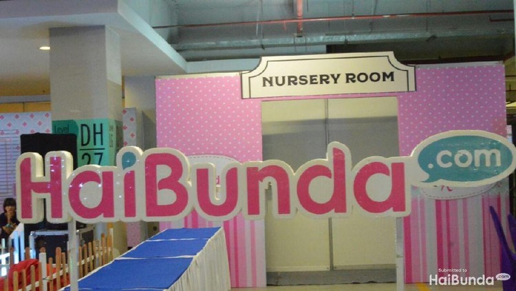 Berhari-hari berkutat sama urusan kantor atau rumah bisa bikin stres nih, Bun. Untuk meredakan stres, nggak ada salahnya ikutan Festival Bunda Happy lho.