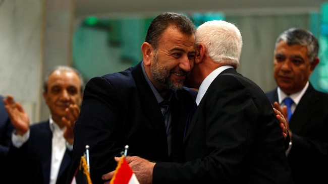 FOTO: Suka Cita Palestina Sambut Rekonsiliasi Hamas dan Fatah