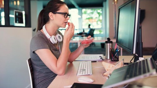 Pengaruh Teman Kerja hingga Tak Bawa Bekal ke Kantor Bisa Bikin Berat Badan Naik Pengaruh Teman Kerja hingga Tak Bawa Bekal ke Kantor Bisa Bikin Berat Badan Naik