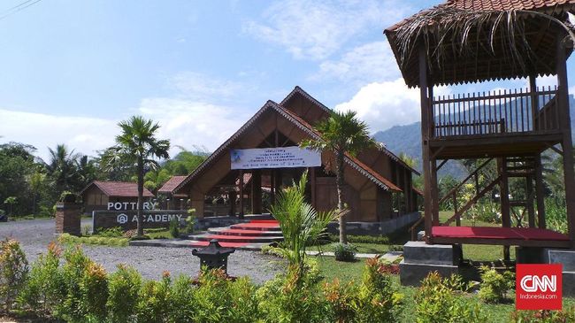 Di balik kemegahan Candi Borobudur, terdapat sejumlah desa wisata yang tak kalah menariknya untuk disambangi saat berwisata di Magelang.