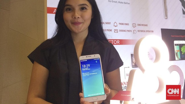 Advan menyematkan fitur kamera ganda di ponsel terbarunya A8. Itu tak lepas dari target ponsel asal Indonesia tersebut agar bisa bersaing di kancah global.