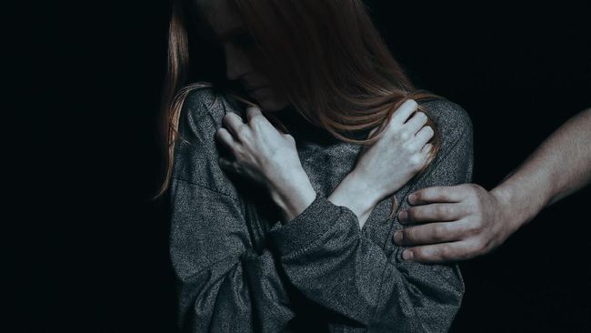 Kasus dugaan pelecehan seksual yang dialami pedangdut Via Vallen membuat perempuan Indonesia seharusnya waspada dengan kemungkinan terjadinya pelecehan seksual.