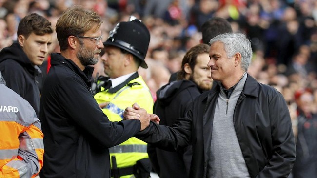 Pertemuan Liverpool vs Manchester United di Anfield, Minggu (16/12), bakal menjadi duel ke-10 Juergen Klopp vs Jose Mourinho.