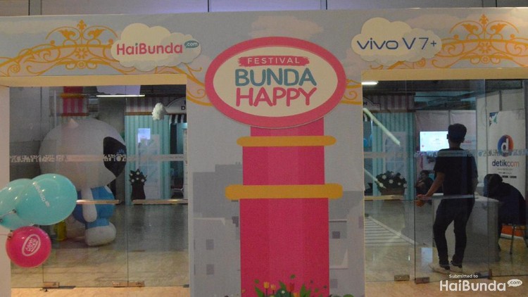 Beli satu produk bayi bisa dapat gratisan satu produk lagi? Wah, para bunda pasti mau banget ya.