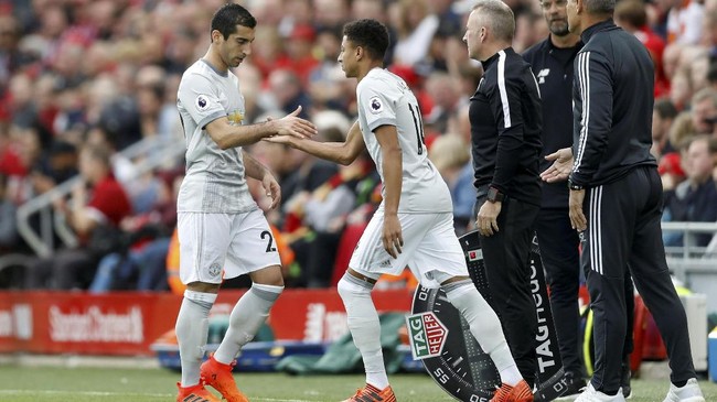 Proses transfer yang melibatkan Henrikh Mkhitaryan di Manchester United dan Alexis Sanchez dari Arsenal tampaknya akan segera terealisasi.