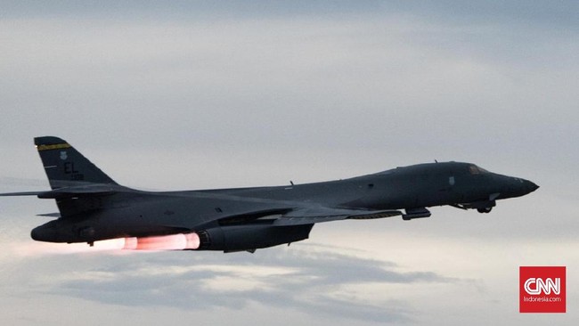 Amerika Serikat mengerahkan pesawat pengebom B-52 ke Laut China Selatan pada awal pekan ini di saat relasi Washington dan Beijing memanas akibat perang dagang.