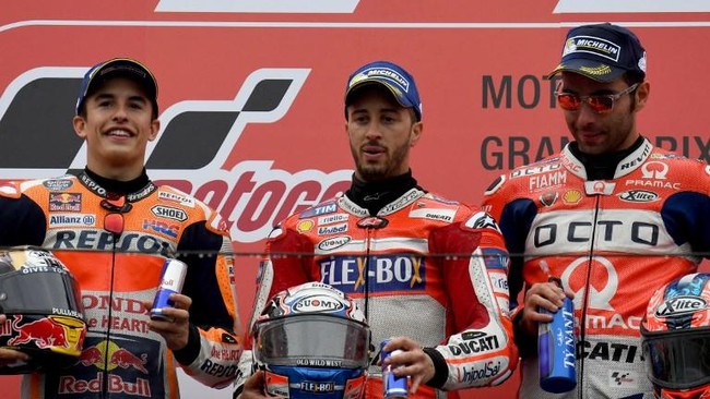 Danilo Petrucci membahas rumor sengaja membantu Andrea Dovizioso di GP Jepang. Petrucci juga merespons rumor team order untuk mengalahkan Marc Marquez.