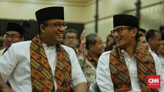 Anies-Sandi hari ini menjadi pemimpin baru DKI Jakarta. Mereka akan menghuni Balai Kota bersama setumpuk janji yang digemborkan selama berkampanye.