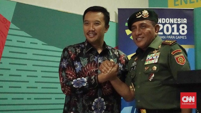 Komite Independen Pemantau Pemilu menilai, pencalonan perwira tinggi aktif dari TNI dan Polri sebagai kepala daerah bentuk kegagalan kaderisasi partai politik.