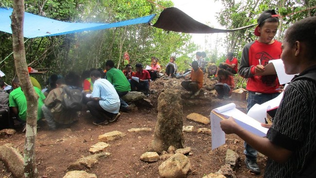 Papua dan Papua Nugini memiliki kedekatan kultur. Tapi urusan penelitian arkeologi berbeda jauh capaiannya. Mengapa?