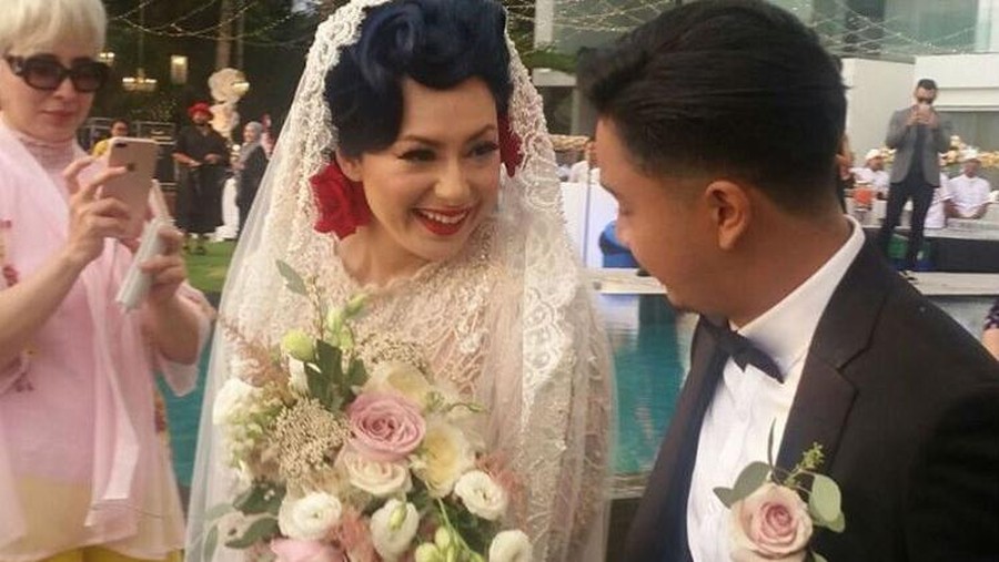 Pernikahan Derby Romero dan Claudia Adinda