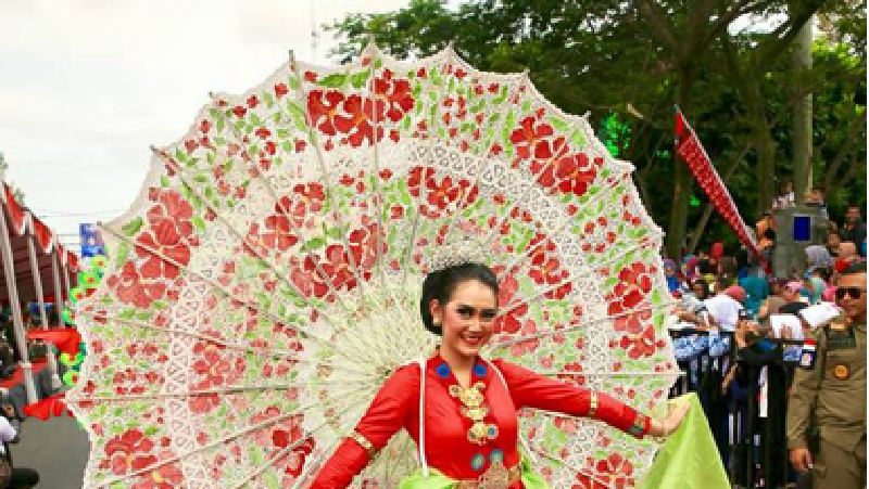 Gelaran karnaval budaya sukses menjadi sajian pembuka ajang Tasikmalaya October Festival (TOF) 2017, Minggu (15/10) pagi.