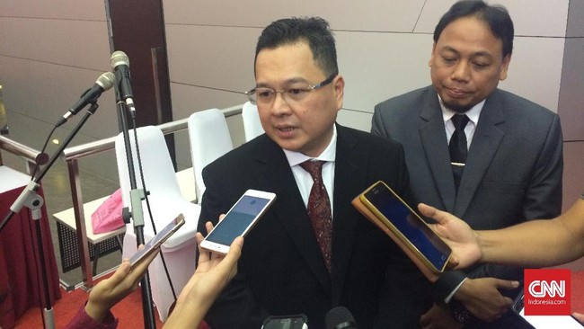 PT Kapuas Prima Coal Tbk, emiten yang baru melantai di pasar modal mengalami kenaikan harga saham 70 persen menjadi Rp238 pada penutupan perdagangan siang.