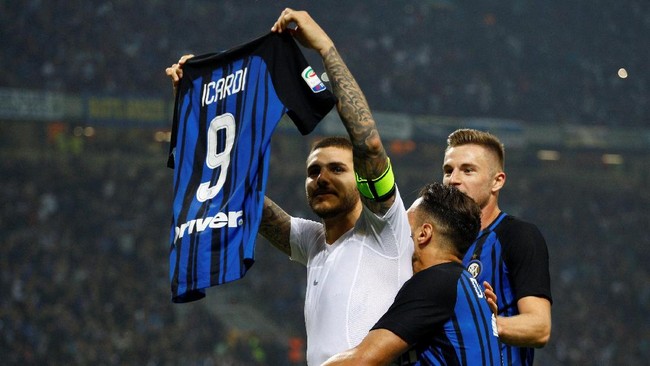 Setelah Cristiano Ronaldo, striker Internazionale Milano, Mauro Icardi, juga meniru gaya selebrasi Lionel Messi saat mencundangi Real Madrid.