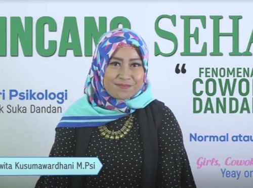 Video: Normalkah Jika Cowok Suka Dandan? Ini Kata Psikolog Video: Normalkah Jika Cowok Suka Dandan? Ini Kata Psikolog