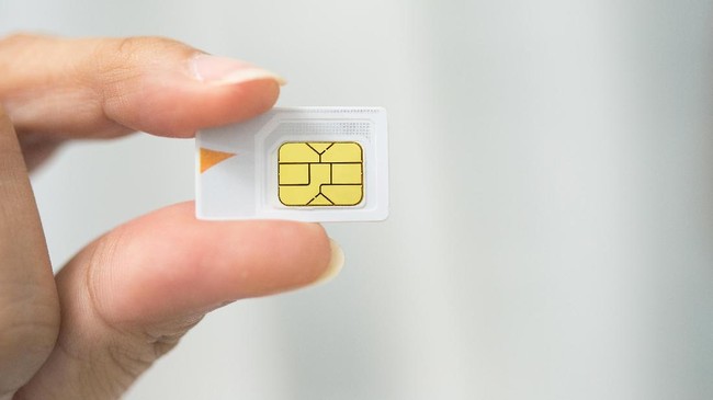Ketika RI sibuk meregistrasi SIM ponselnya melalui pesan singkat, Thailand mulai menerapkan aturan pemindaian wajah dan sidik jari jika ingin membeli kartu itu.