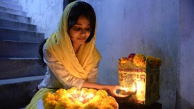 'Kabut' Pandemi dan Polusi Udara Tutupi Perayaan Diwali