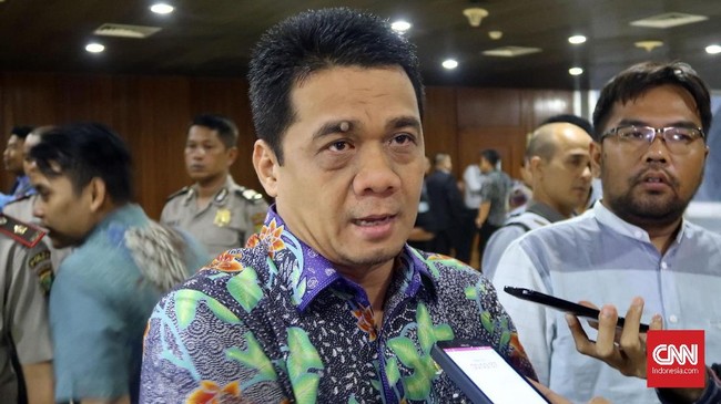 Ketua DPD Gerindra DKI Jakarta Ahmad Riza Patria menyebut setiap partai mempunyai kemauan untuk menampilkan kader terbaik alias calon nan dijagokan.