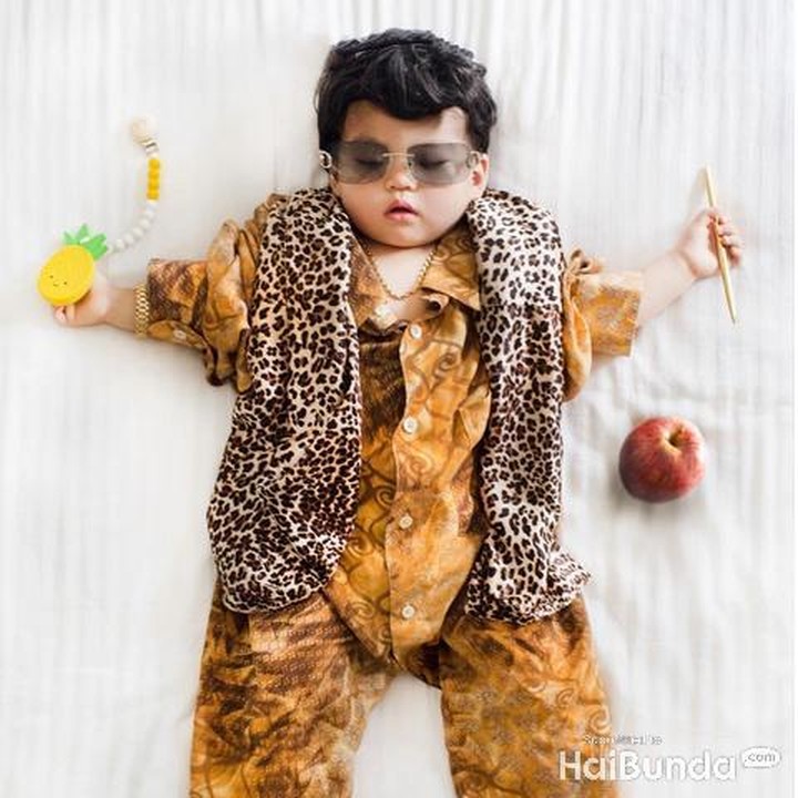 <p>Tuh, begini jadinya kalau bayi Joey didandani sebagai penyanyi Pen-Pineapple-Apple-Pen alias PPAP, Daimaou Kosaka. (Foto: Instagram/ @lauraiz)</p>