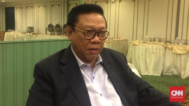 Ketua Dewan Pakar Partai Golkar Agung Laksono menyebut belum ada dewan perwakilan daerah yang mengusulkan percepatan munas secara resmi.
