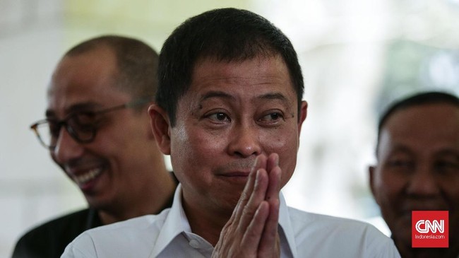 Ignasius Jonan merupakan mantan Menteri Perhubungan saat kasus dugaan suap dilakukan Dirjen Hubla. Jonan diduga mengetahui banyak hal soal sepak terjang Tonny.