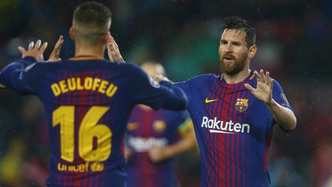 Lionel Messi rupanya butuh pil khusus sebelum berlaha di lapangan. Hal itu terlihat saat laga Barcelona melawan Olympiakos Piraeus.