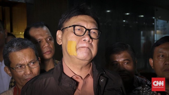 Mendagri Tjahjo Kumolo menyatakan Rapat Paripurna Istimewa wajib digelar DPRD DKI untuk mendengar paparan visi-misi Anies dan Sandi selama lima tahun ke depan.