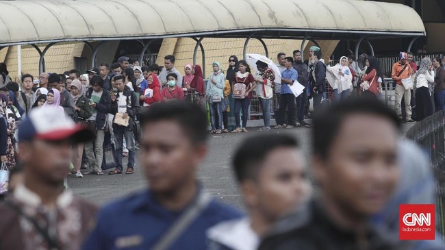 Kemendagri merespons seorang lansia di Kabupaten Bulukumba yang meninggal dunia saat antre perekaman e-KTP untuk operasi pakai BPJS.