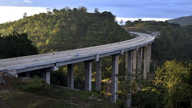 Jembatan Batam-Bintan rencananya akan dibangun sepanjang 7,03 kilometer dengan perkiraan nilai proyek mencapai Rp4,3 triliun.