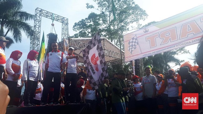 Panitia acara Tea Walk yang dihadiri Anies-Sandi disebut belum berkoordinasi dengan Polres Bogor. Kemacetan panjang tak terhindarkan.