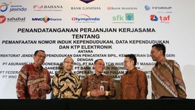 FIFGROUP Tanda Tangani Kerja Sama dengan Dukcapil