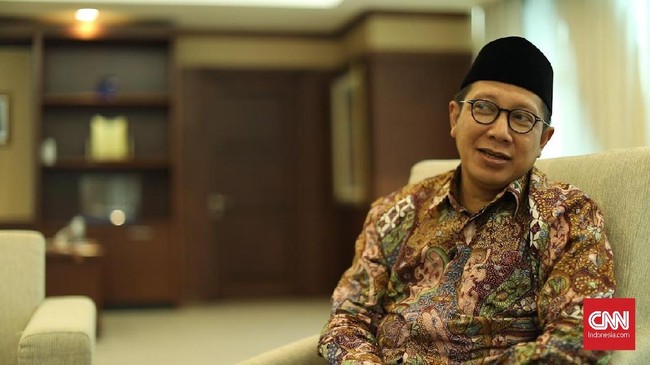 KPK mengungkap Menteri Agama Lukman Hakim Saifuddin pernah menerima Rp10 juta dari Harus Hasanudin terkait seleksi jabatan Kepala Kanwil Kemenag Jawa Timur.