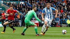 FOTO: Manchester United Dikalahkan Huddersfield Town