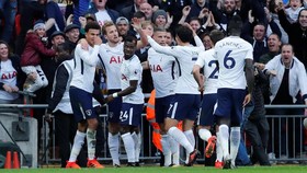 Tottenham Hotspur Tundukkan Liverpool 4-1