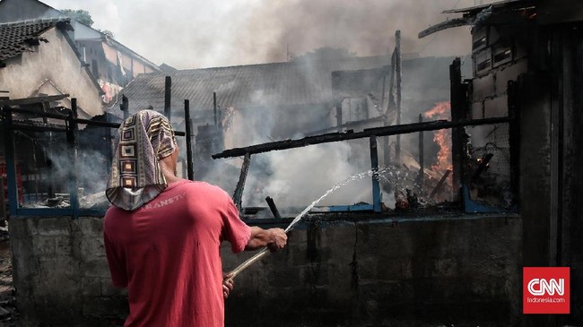 FOTO: Kebakaran di Permukiman Padat Penduduk Jakarta