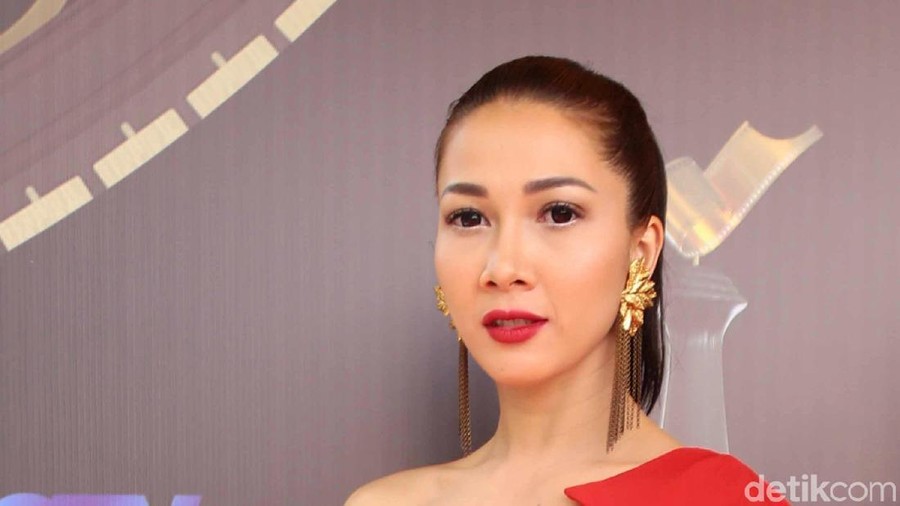 Beberapa fakta Andrea Dian, istri Ganindra Bimo yang akui positif corona. 