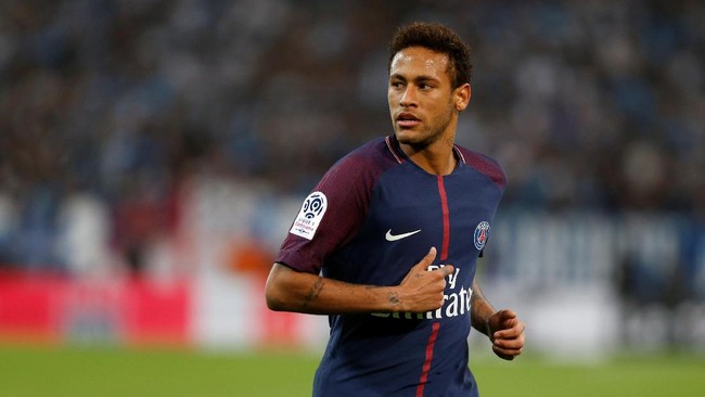 Bintang PSG, Neymar, dikabarkan siap bergabung dengan Real Madrid. Namun, Neymar memiliki sejumlah syarat untuk Presiden Madrid Florentino Perez.