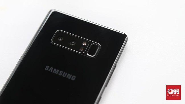 Rumor soal Galaxy S9 dan S9+ mulai marak di internet. Ponsel itu isunya punya bodi serupa S8, mempertahankan jack audio, dan menggunakan speaker ganda.