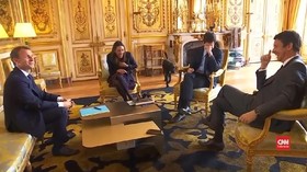 VIDEO: Tingkah 'Menjijikkan' Anjing Presiden Perancis