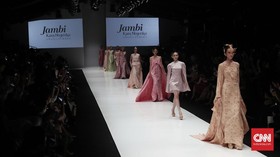 Persembahan untuk Barli Asmara di Pembukaan JFW 2020