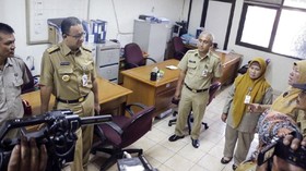 Sidak di Kelurahan Cikini, Anies Tak Marah Meski Kantor Sepi