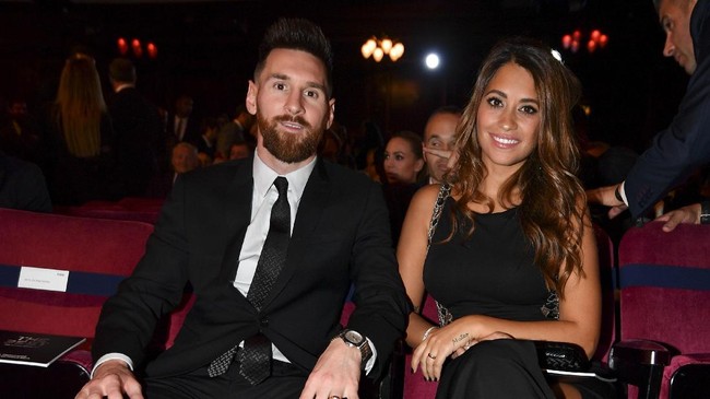 Beredar foto Lionel Messi dan sang istri, Antonella Roccuzzo, sudah bersama sejak penyerang Barcelona itu masih berusia 10.