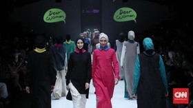 FOTO: Kala Dunia Kartun Menyusup Ke Busana Muslim