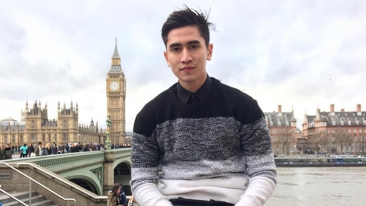 Verrell Bramasta Tampan & Kaya, Kenapa Mau Bunuh Diri? Verrell Bramasta pernah mau bunuh diri lho, Bun. Hmm, memang apa yang dialami Verrell?